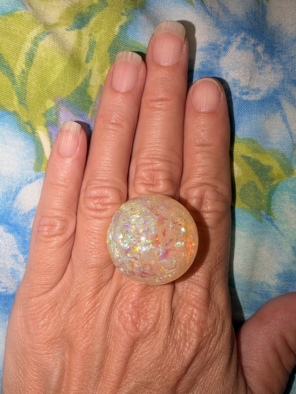 EVC IRIDESCENT LUCITE RING - Picture 11 of 11